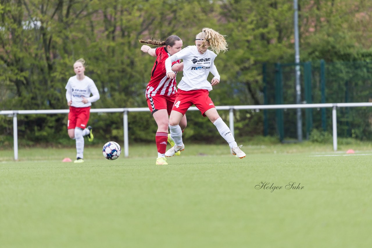 Bild 106 - wBJ SV Wahlstedt - TuS Tensfeld : Ergebnis: 0:0